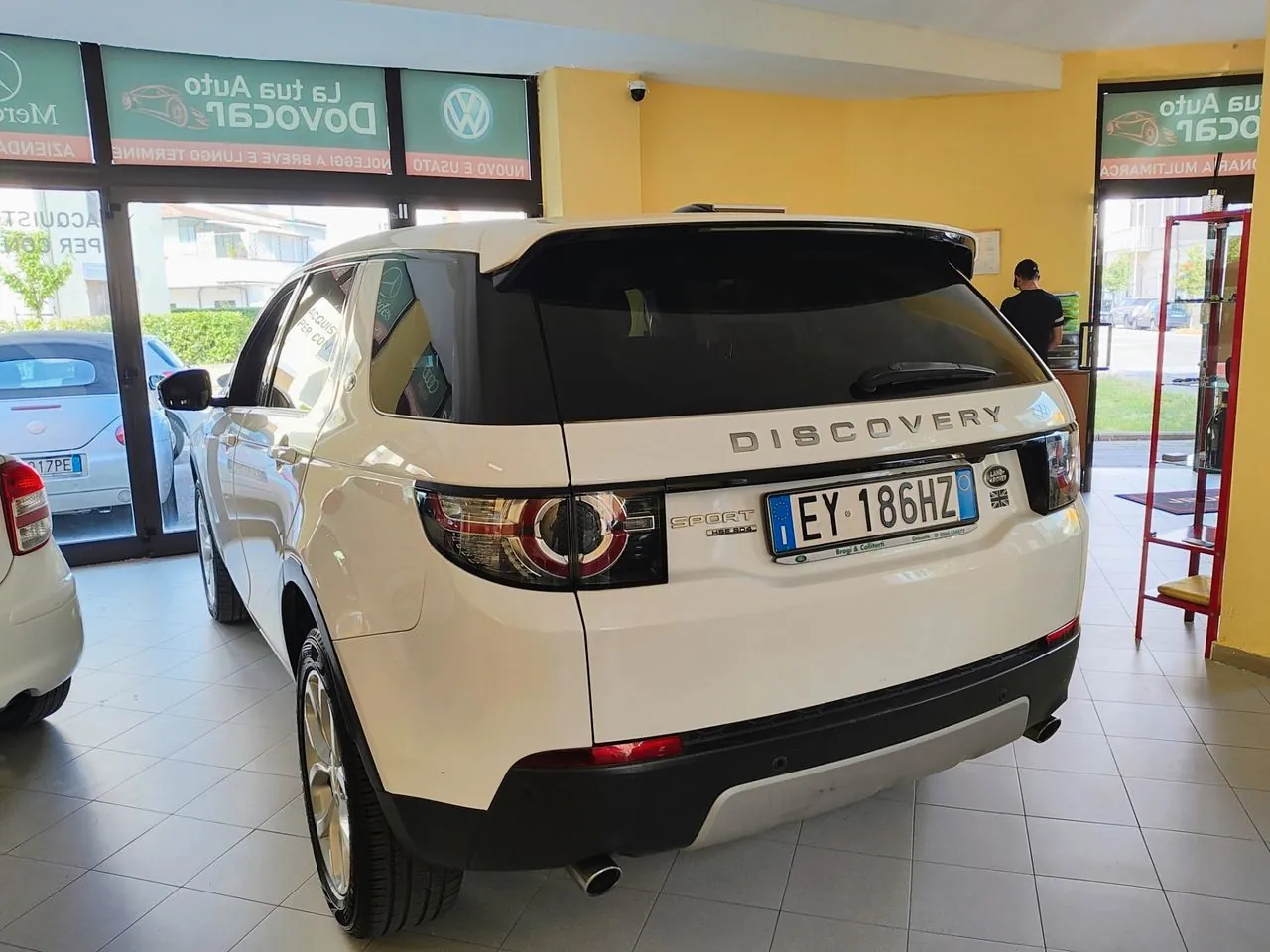 Land Rover Discovery Sport 2015 photo 4