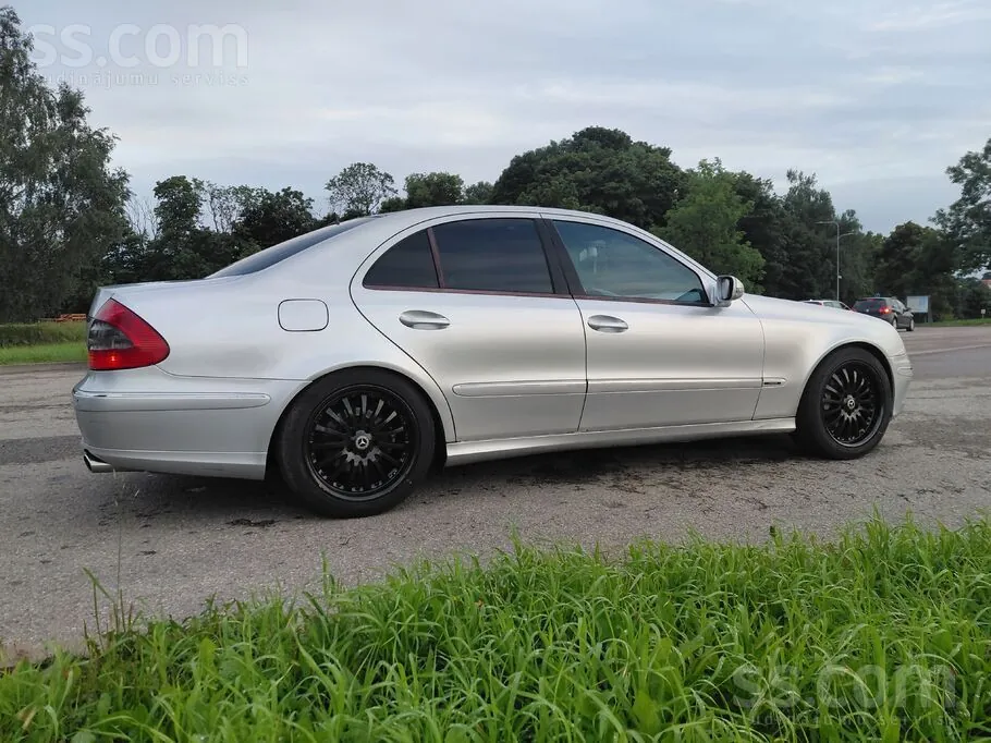 Mercedes-Benz E280 2007 photo 2