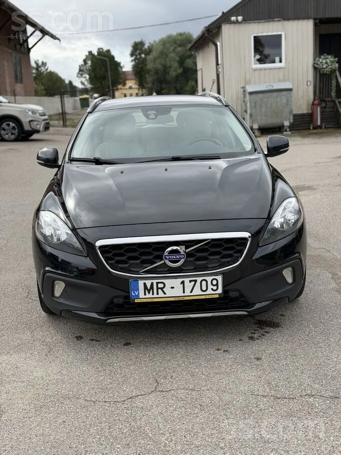 Volvo V40