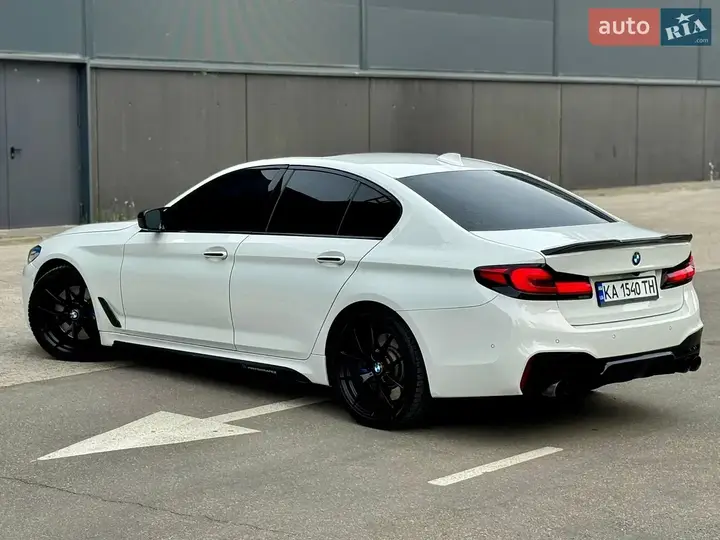 BMW 5 Series 2017 photo 4