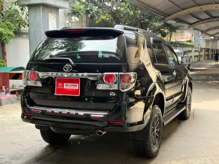 Toyota Fortuner 2015 photo 5