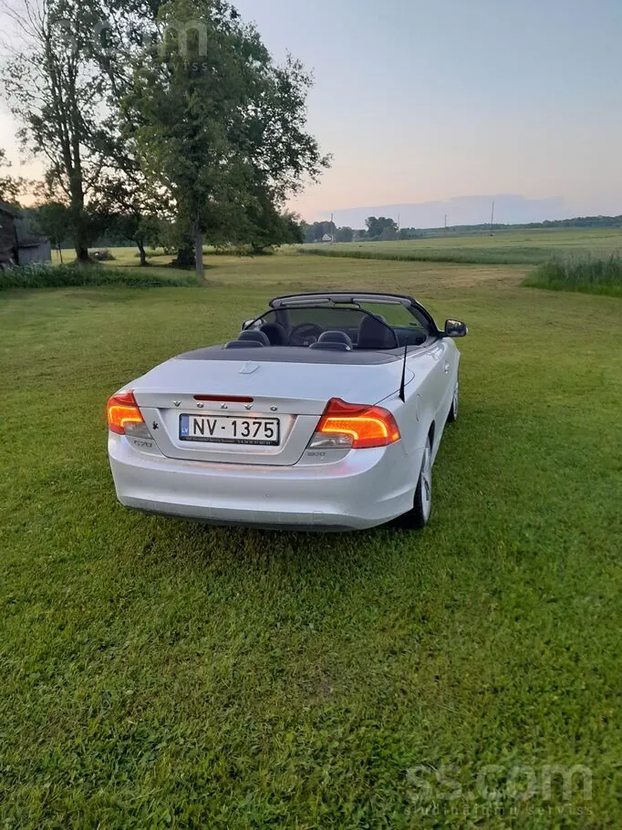 Volvo C70 2010 photo 4