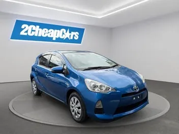 Toyota Aqua 2014 photo 4