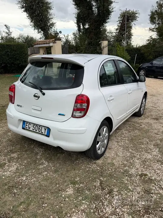 Nissan Micra 2012 photo 3