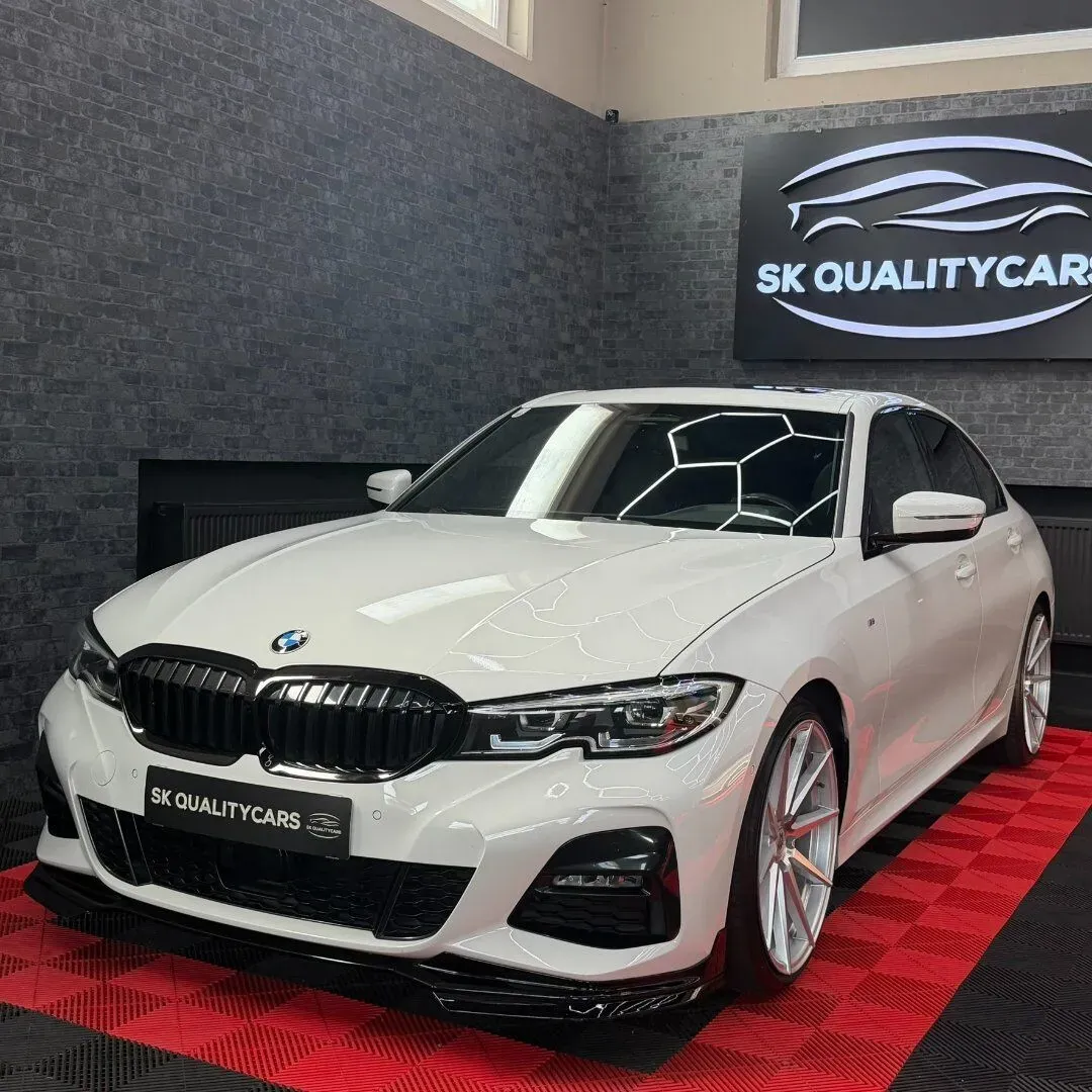 BMW 3 Series 2020 photo 2