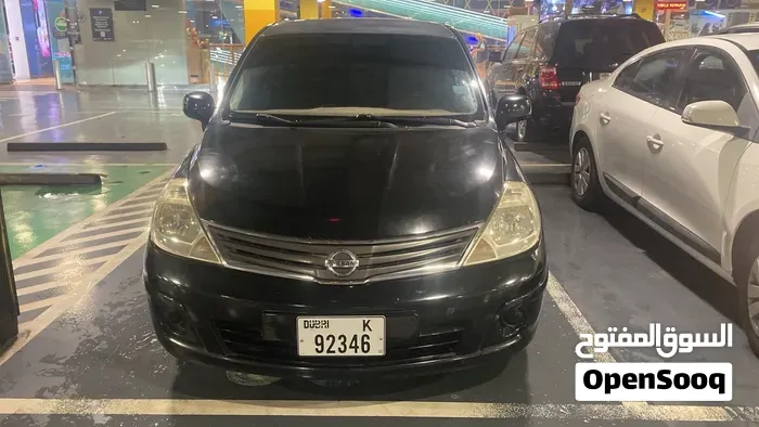 Nissan Tiida 2011 photo 2