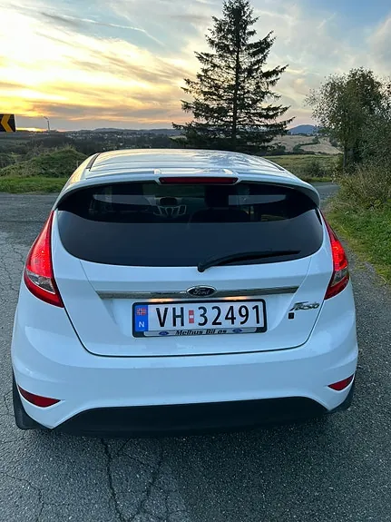 Ford Fiesta 2011 photo 5