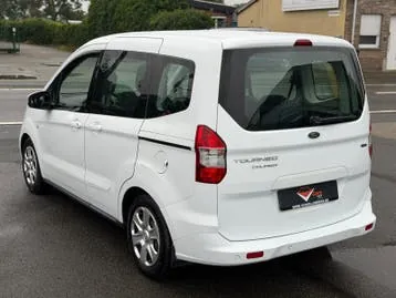Ford Tourneo Courier 2016 photo 3