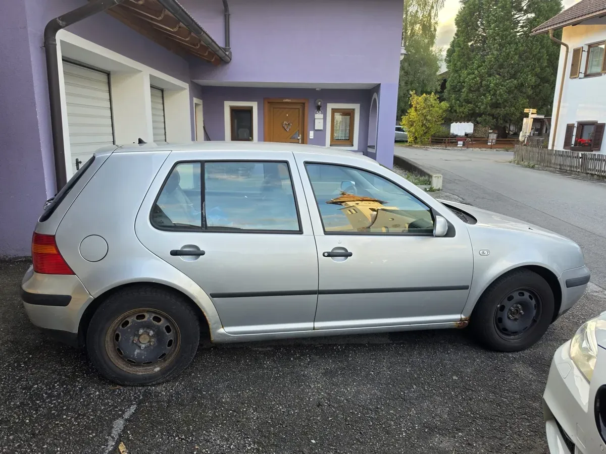 Volkswagen Golf 2001 photo 3