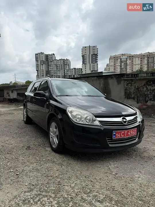 Opel Astra 2009 photo 3
