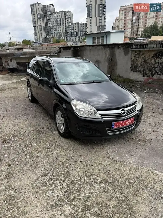 Opel Astra 2009 photo 4
