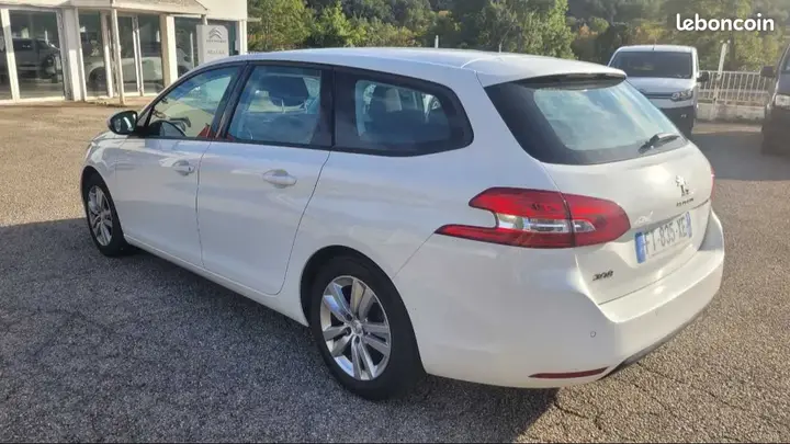 Peugeot 308 2020 photo 4