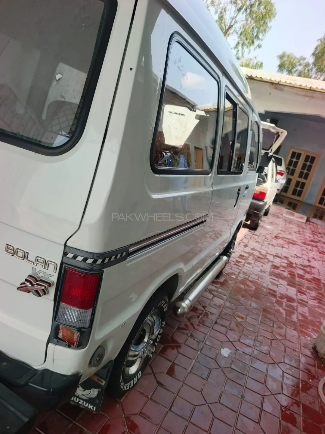 Suzuki Bolan