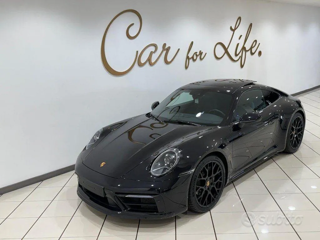 Porsche 911 2024 photo 2