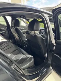 BMW 330I 2019 photo 4