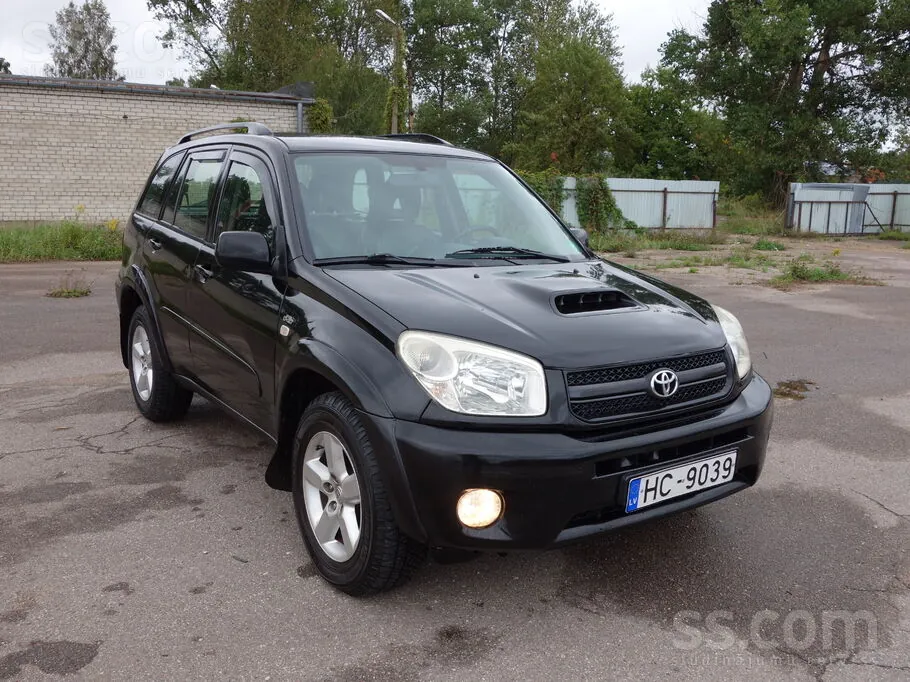 Toyota Rav4 2004 photo 2