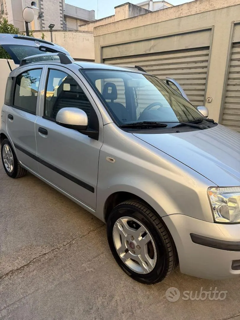 Fiat Panda 2011 photo 2