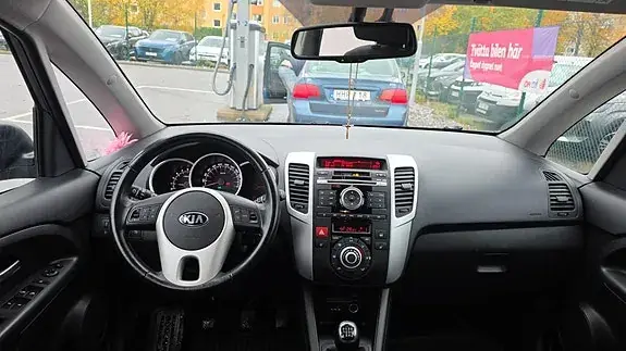Kia Venga 2014 photo 4