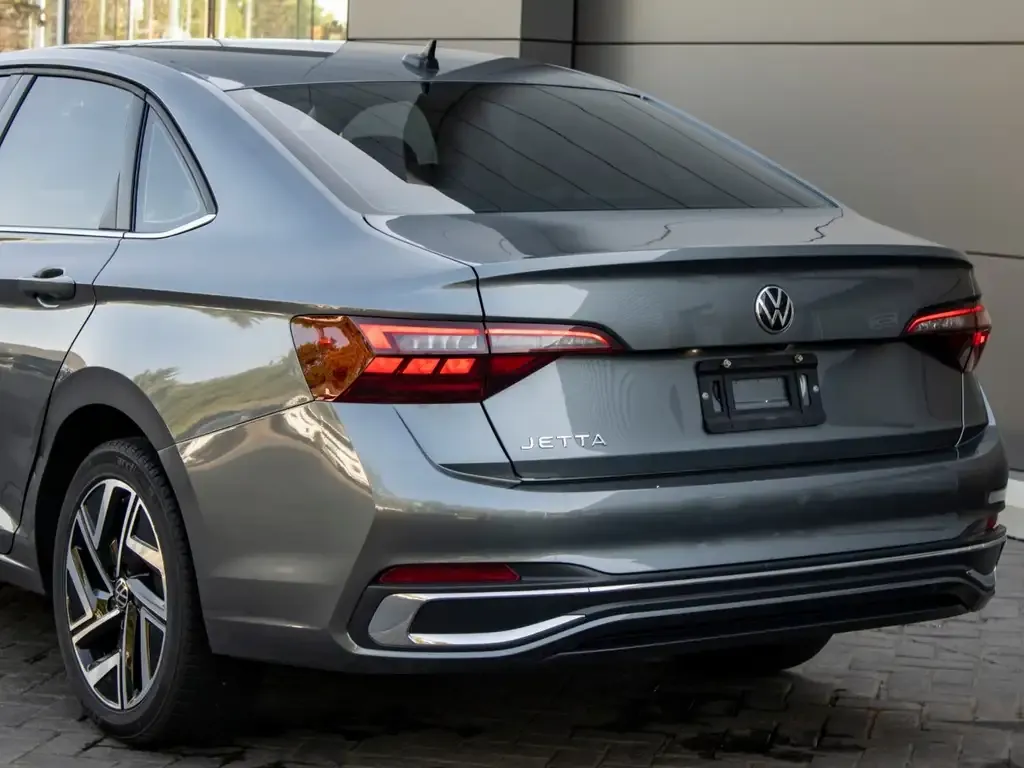 Volkswagen Jetta 2024 photo 4