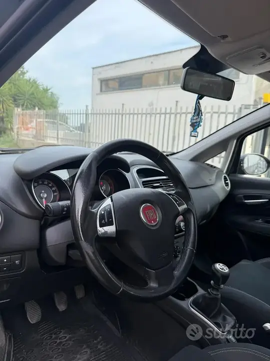 Fiat Punto 2016 photo 3