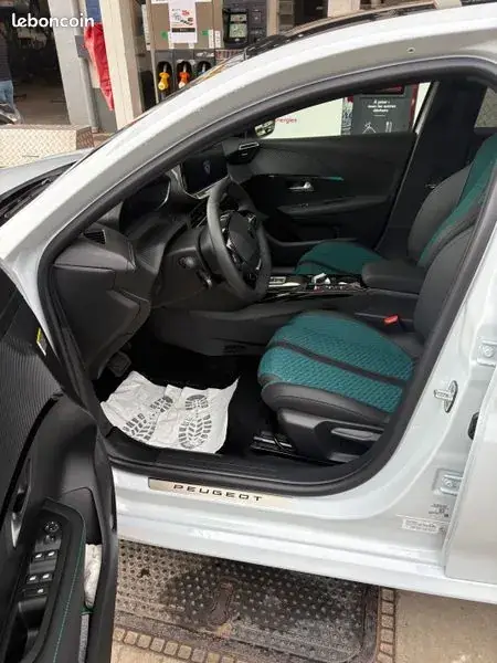 Peugeot 208 2026 photo 5