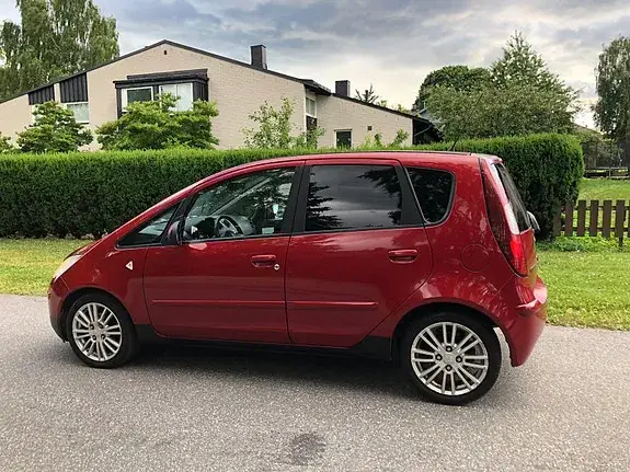 Mitsubishi Colt 2009 photo 4