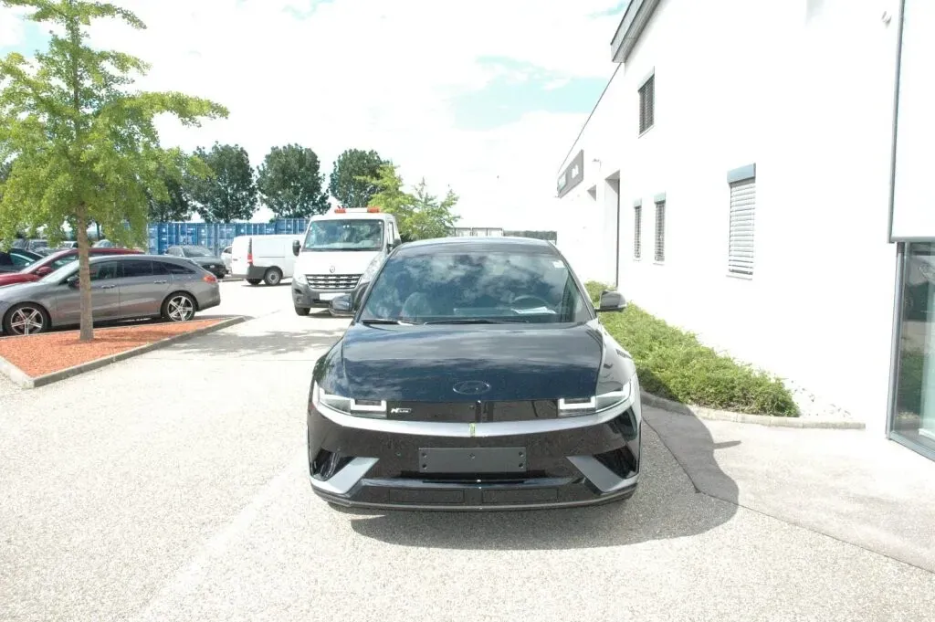 Hyundai Ioniq 5 photo 2