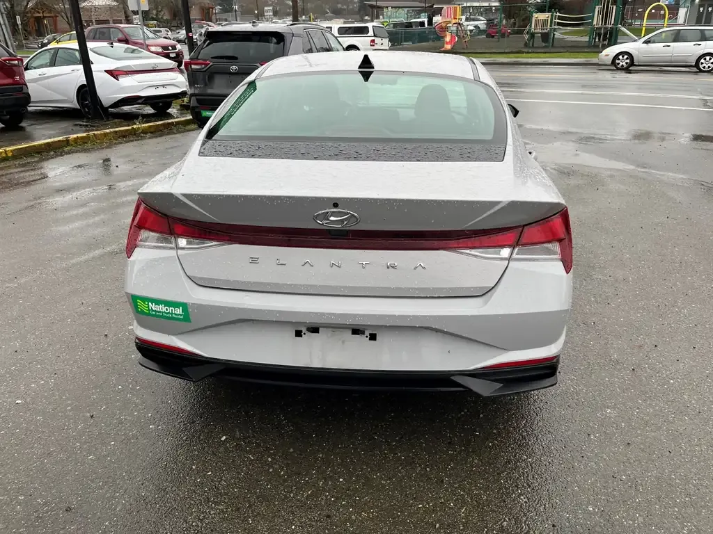 Hyundai Elantra 2022 photo 4