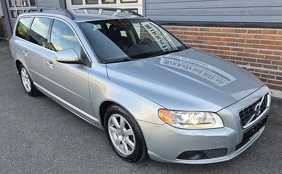 Volvo V70 2012 photo 3