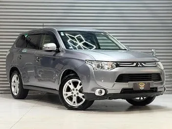 Mitsubishi Outlander 2014 photo 2