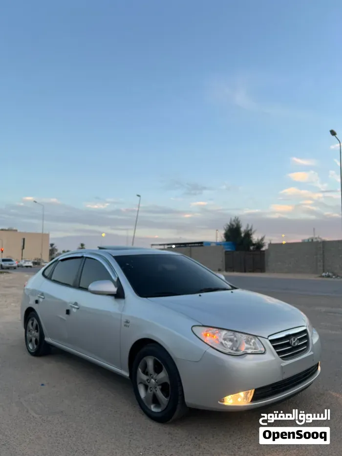 Hyundai Avante 2009 photo 3