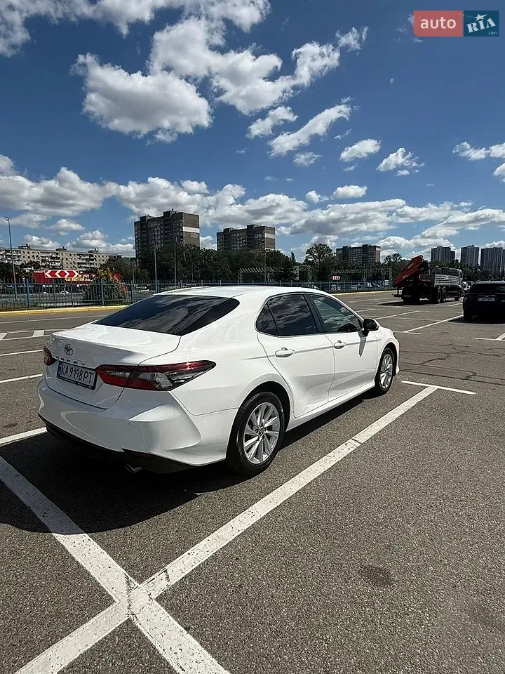 Toyota Camry 2021 photo 5
