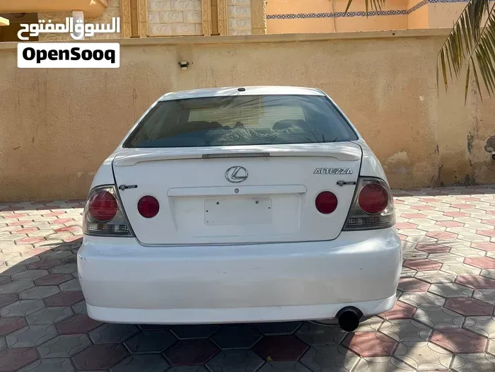 Lexus Is 2002 photo 3