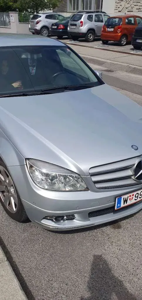 Mercedes-Benz C-Class 2010 photo 3