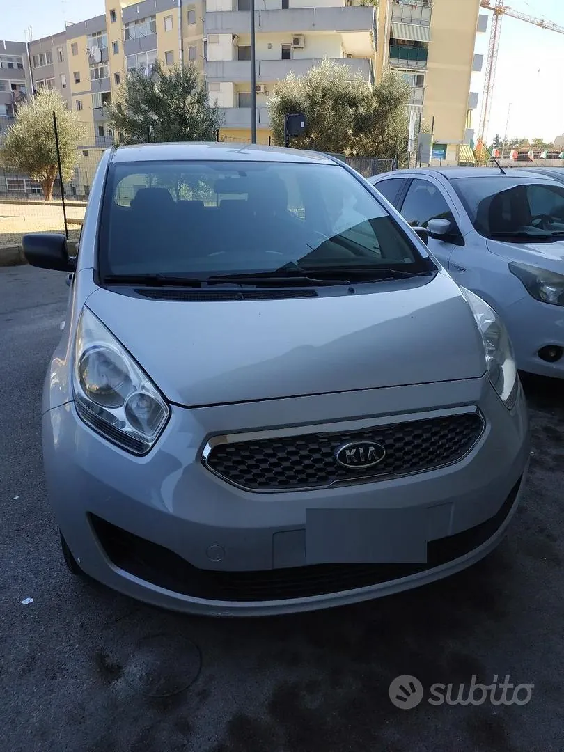 Kia Venga 2012 photo 3