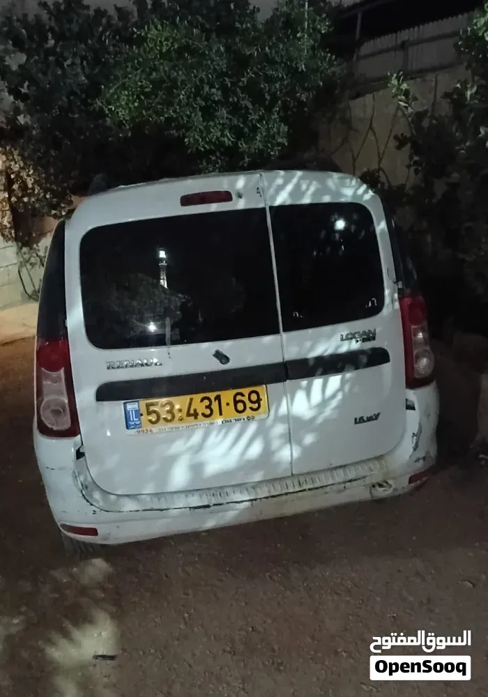 Renault Logan 2010 photo 2