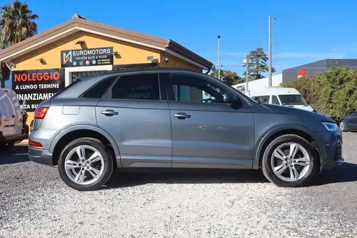 Audi Q3 2017 photo 4