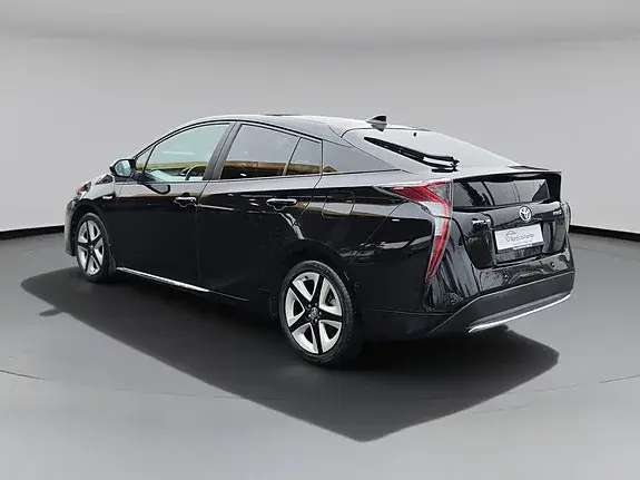 Toyota Prius 2017 photo 5