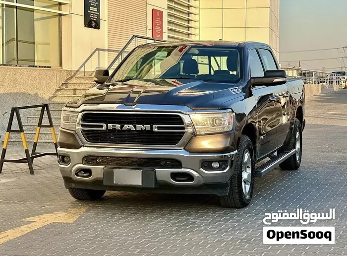 Dodge Ram Big Horn 2020 photo 2