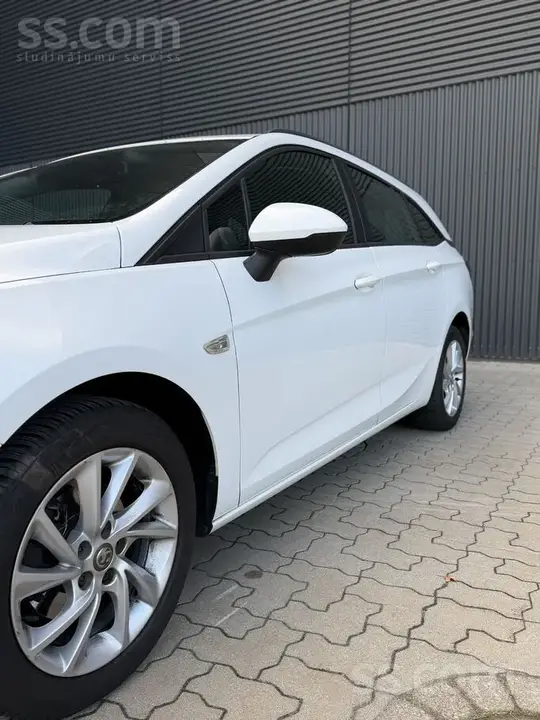 Opel Astra 2018 photo 4