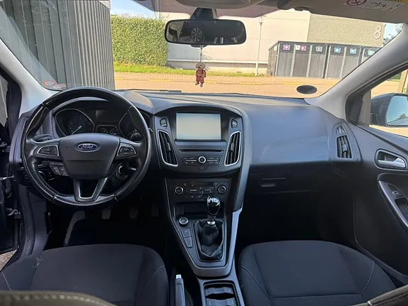 Ford Focus 2015 photo 4