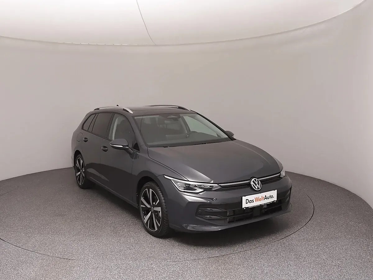 Volkswagen Golf 2026 photo 2