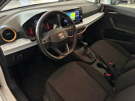 Seat Ibiza 2023 photo 4