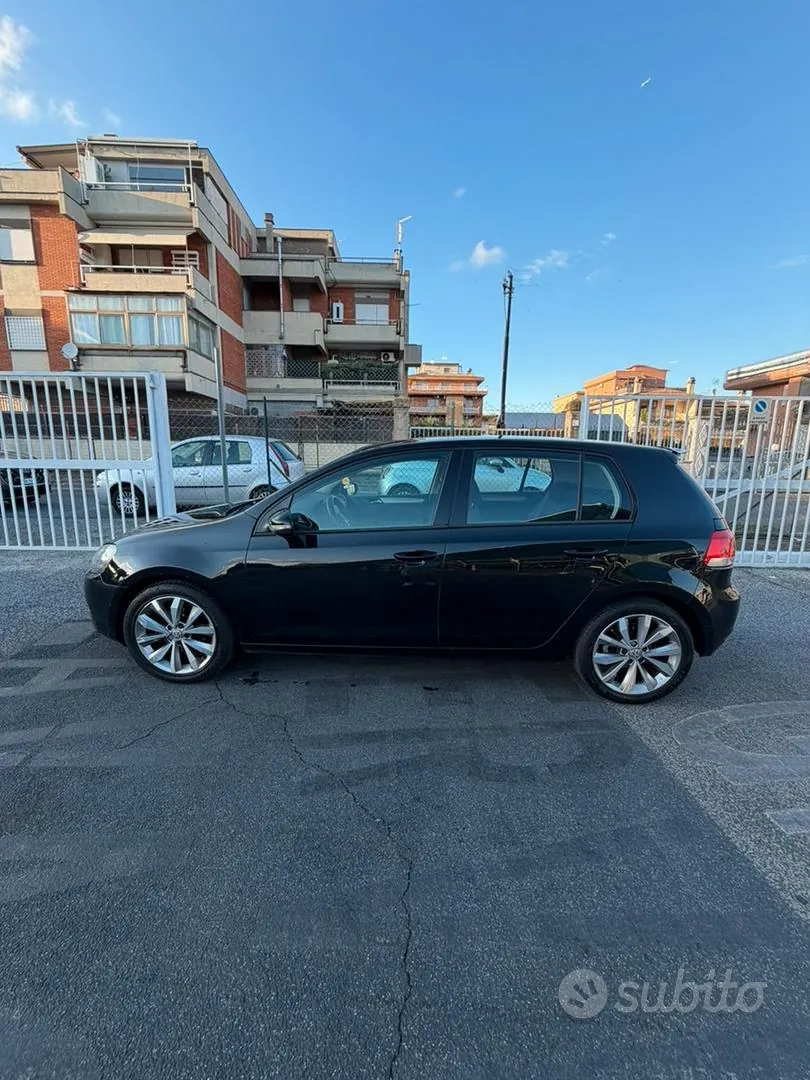 Volkswagen Golf 2011 photo 4