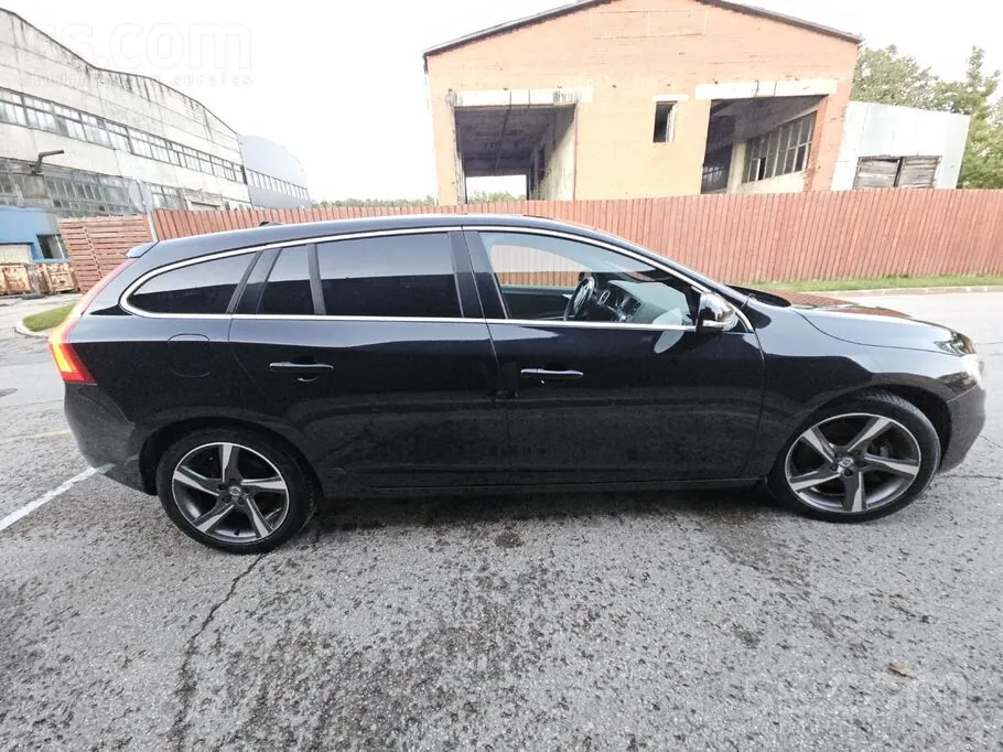 Volvo V60 2015 photo 4