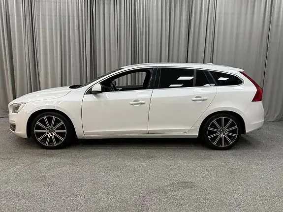 Volvo V60 2014 photo 2