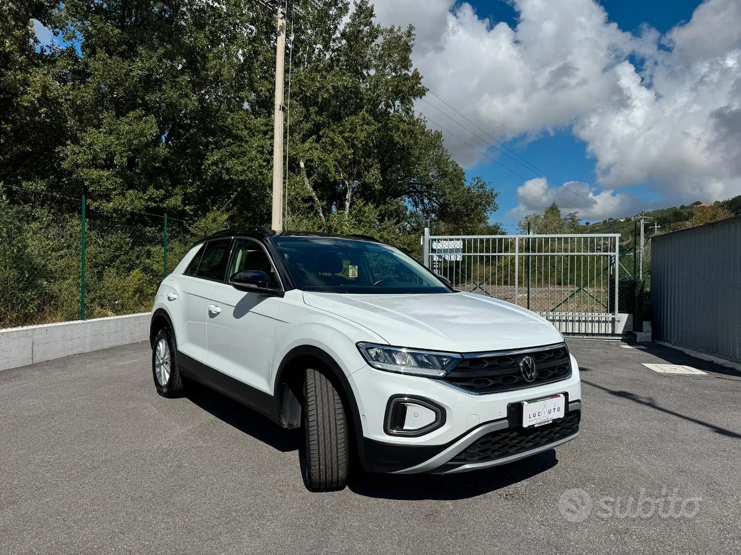 Volkswagen T-Roc 2023 photo 3