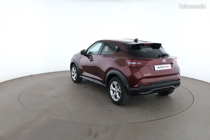 Nissan Juke 2022 photo 2