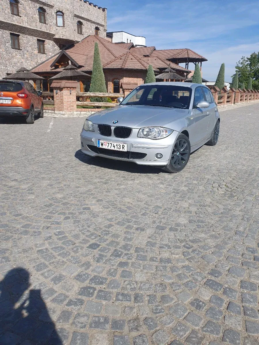 BMW 1 Series 2006 photo 2