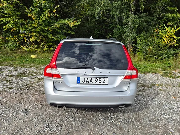 Volvo V70 2015 photo 4